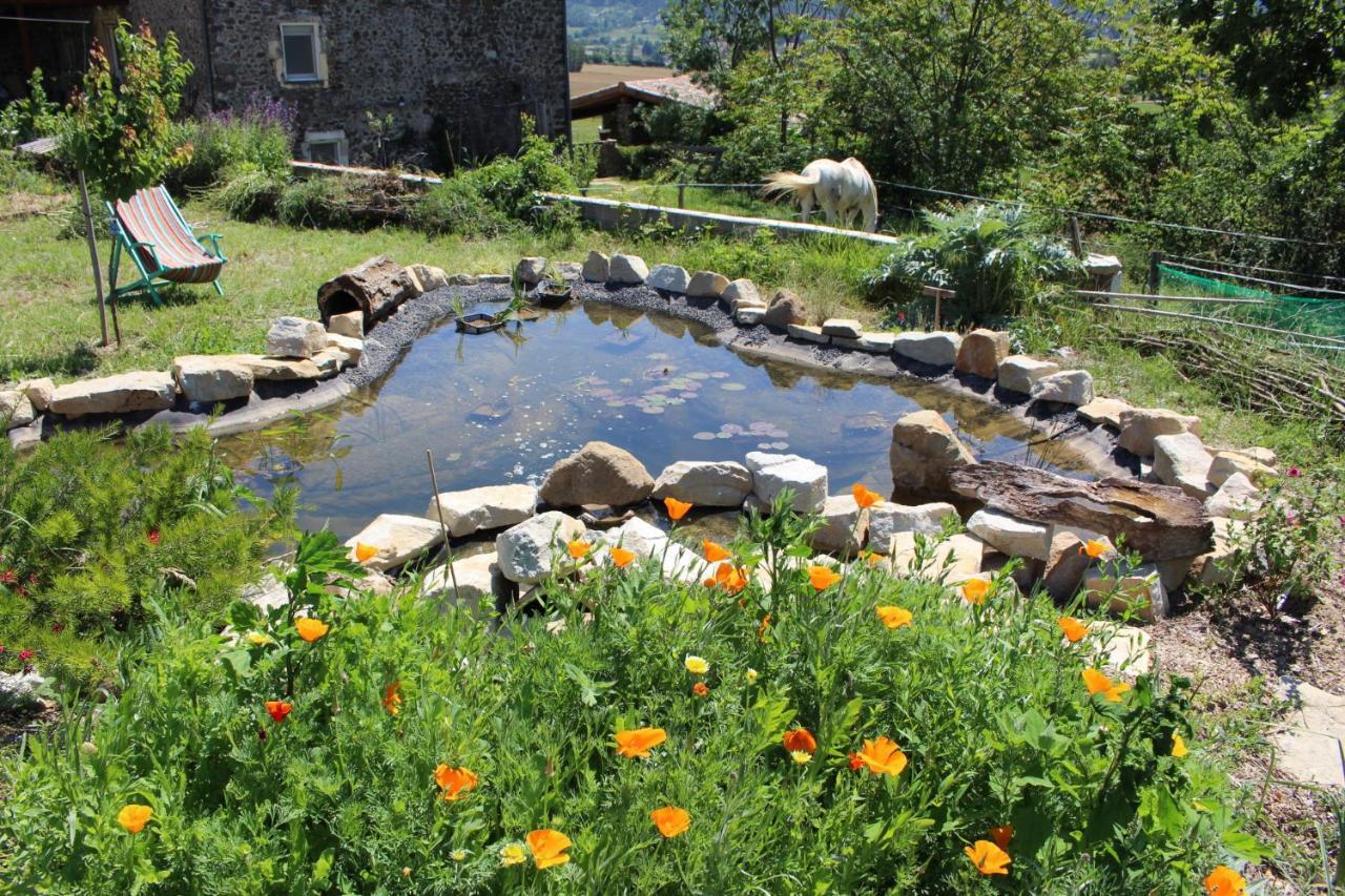 L'Attrape Rêve Insolite Saint-Vincent-de-Barres Exterior foto